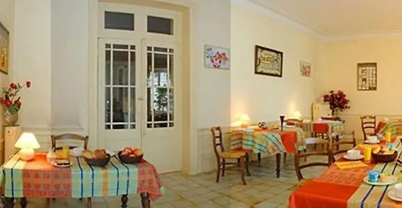 Hotell L'hotel L'astree